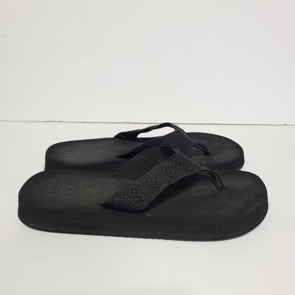 B33 Reef Solid Black Beach Surf Sandals Flip Flops Women's Size 8