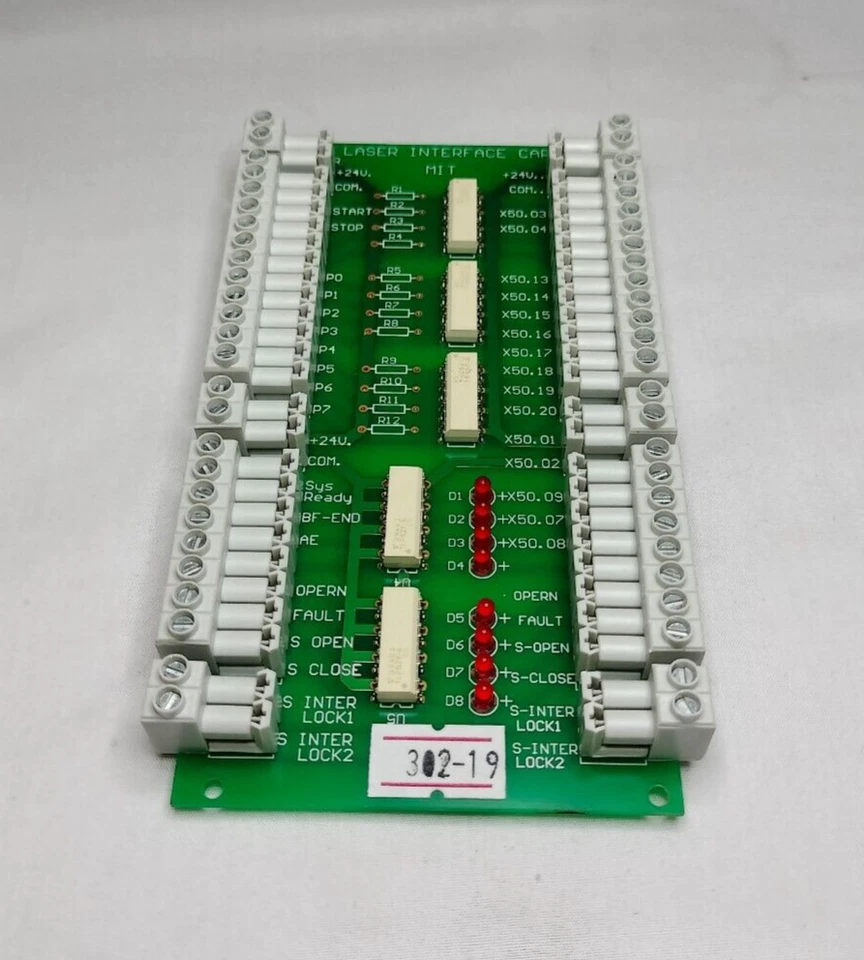 Placa de módulo de tarjeta de interfaz láser de fabricación MIT Foto 2 de 4