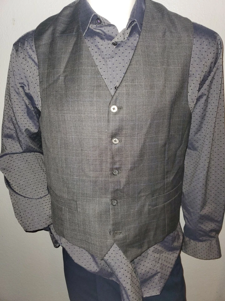 Tasso Elba Mens Grey Glenn Plaid Vest 42 Short Excellent Conditon Paisley Backin - Image 2 of 4