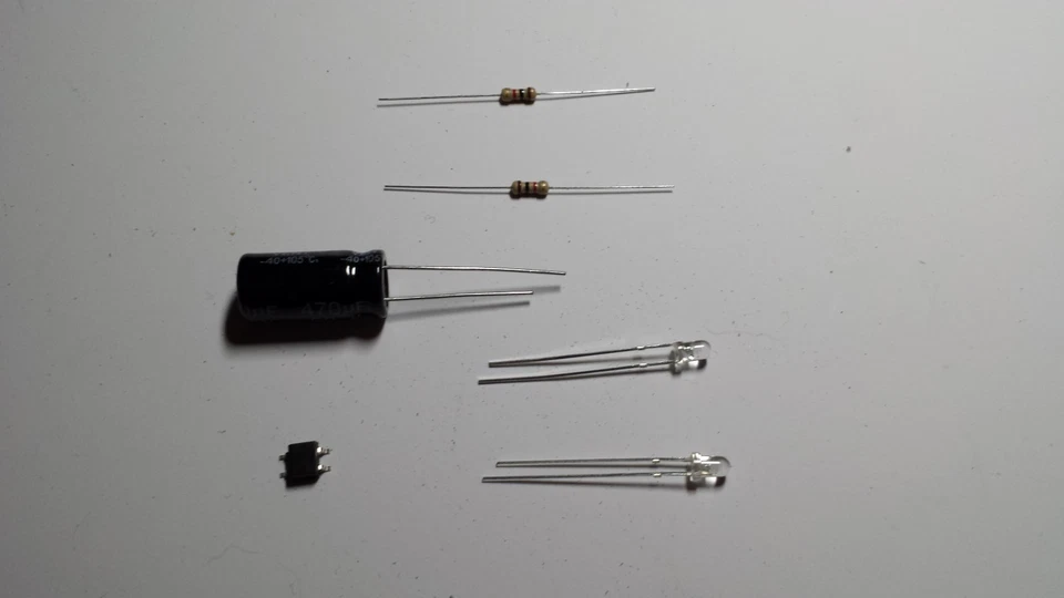 Model RR Coach LED lighting kit. Constant intensity, non-directional, DC or DCC - Image 2 of 2