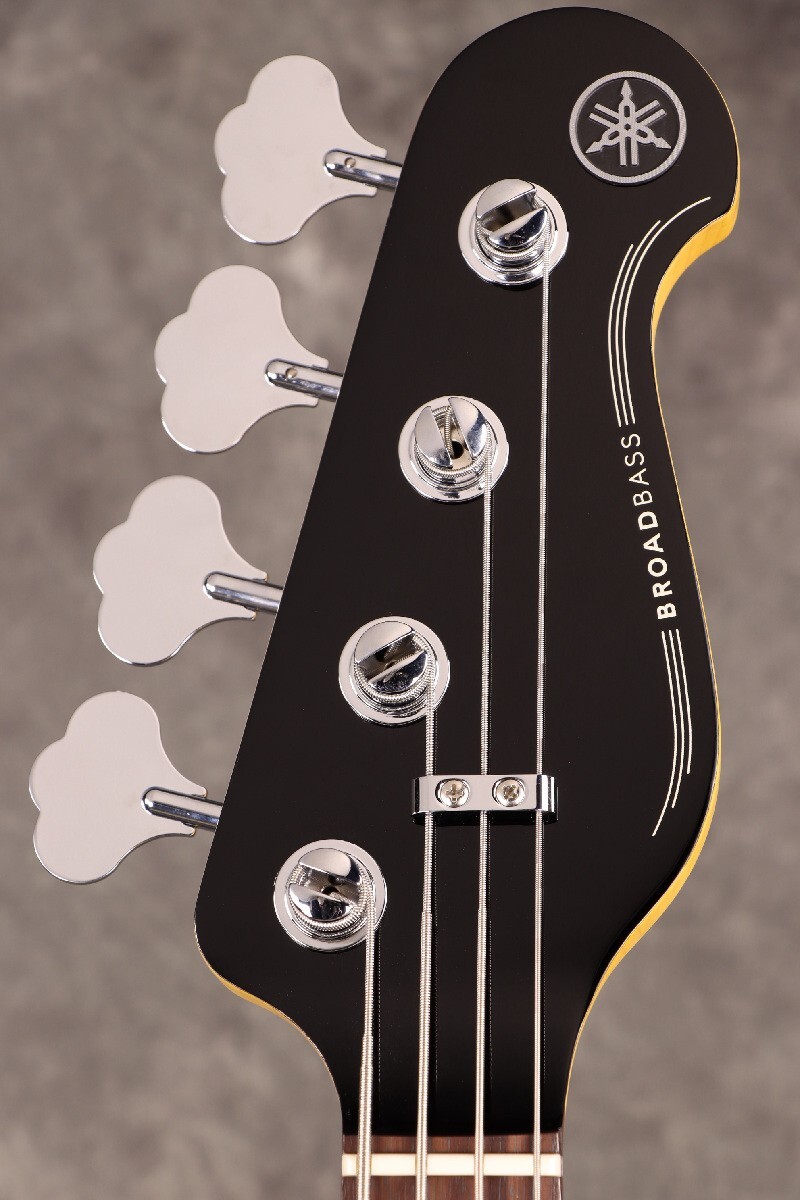 YAMAHA BBP34 Vintage White Electric Bass Guitar w/hard case