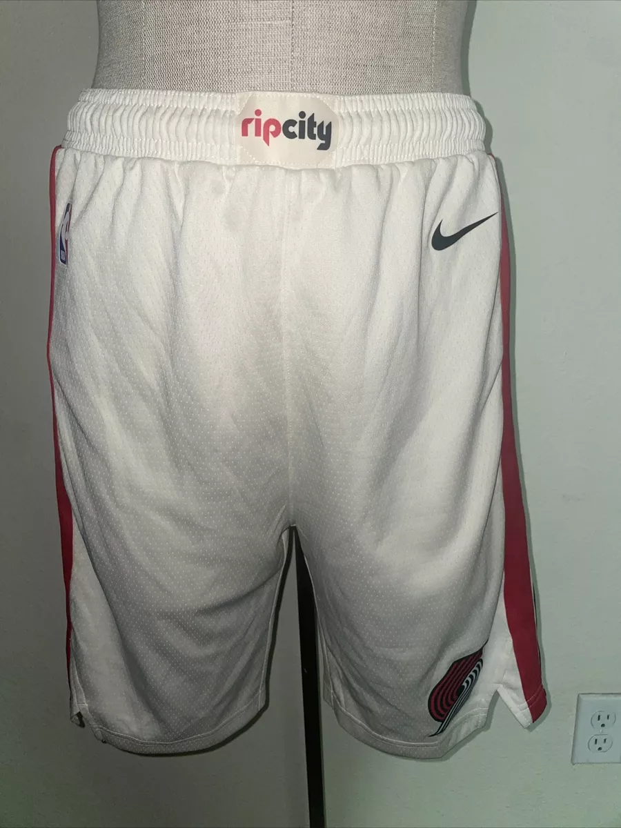 Cream nike deals shorts