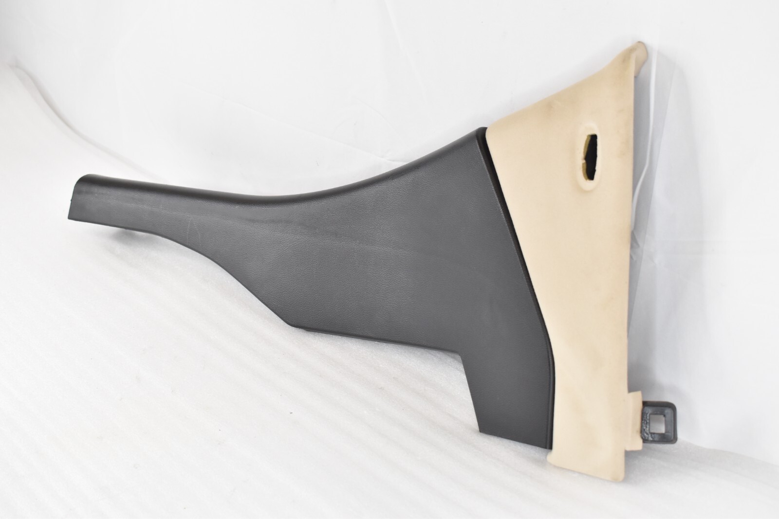 🚀 2014-2019 MASERATI GHIBLI S RIGHT PASSENGER REAR C PILLAR TRIM COVER OEM