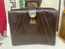 Vtg US GOVERNMENT MILITARY ISSUED LEATHER BRIEFCASE TYPE IV ca 1960’s  Brown