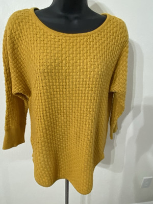Design History Womens Size Small Sweater  Lightweight