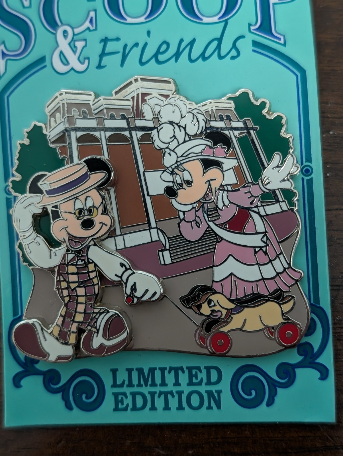 Disney Pin Mickey Minnie Scoop & Friends Sanderson Hildegard LE 1000  Dog Toy