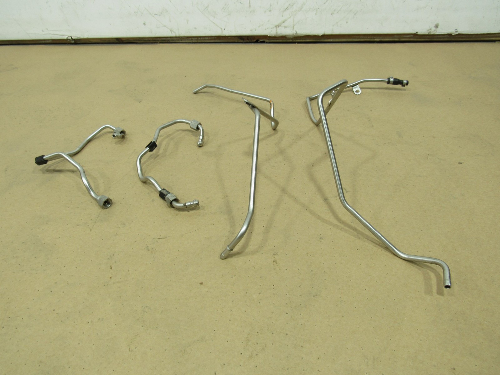 12-18 Bentley Continental GT W12 2015 Fuel Pump Block Hose Pipe Line Set |:A