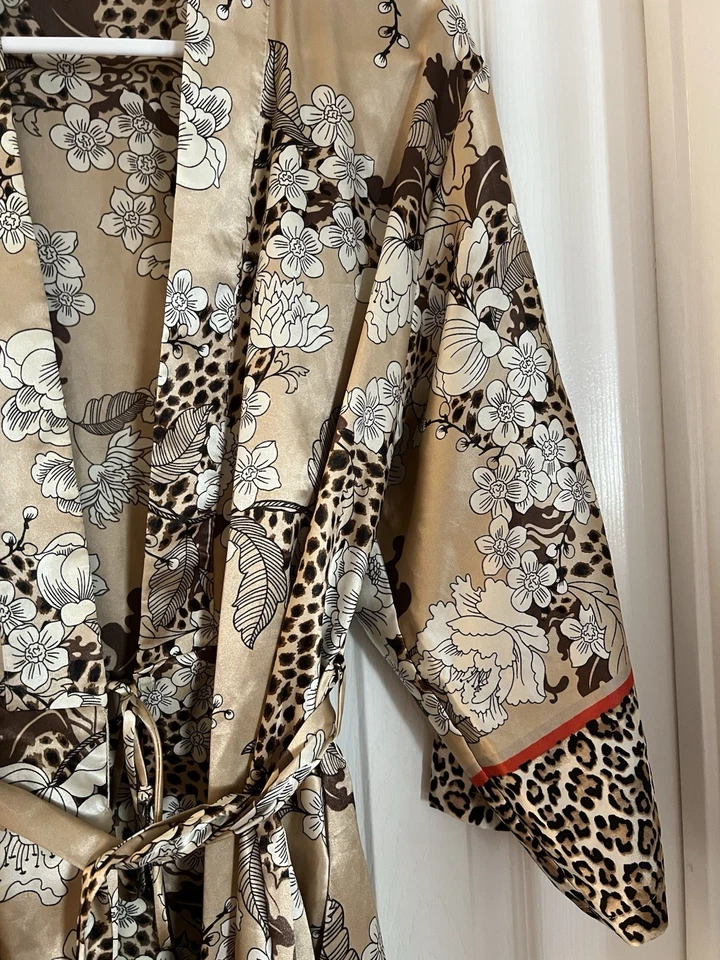 Jones New York Bata de Satén Floral Marrón Estampado Animal Cinturón S/M Sexy Leopardo Foto 2 de 4