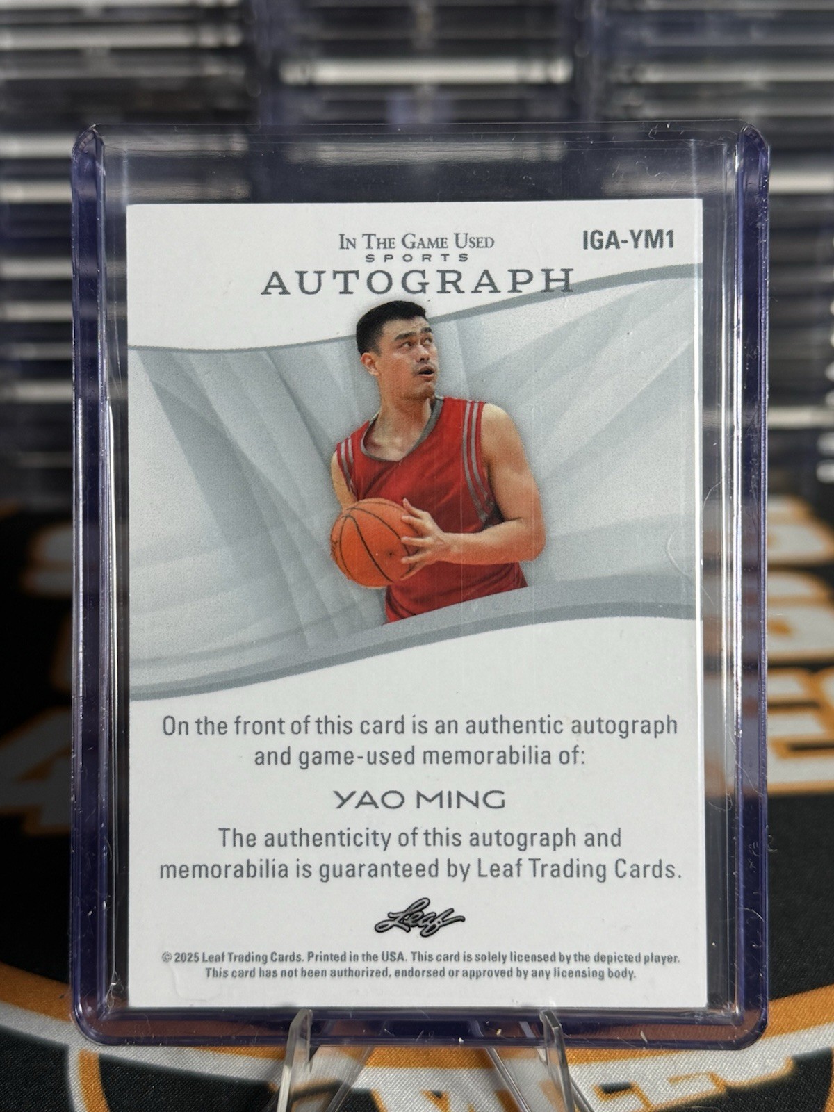 Yao Ming 7/7 Patch Auto 2025 Leaf In The Game Used Autograph Rockets SSP view 6