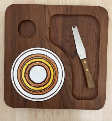 Teakwood Cutting Board DOLPHIN Cheese Plate Cutter Vintage Old Stock -NEW