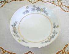 Vintage Empress China GOLDEN SILHOUETTE 5 3/4" Fruit Bowl Japan ~