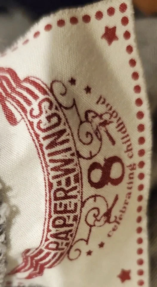 Linda falda gris con volantes y dos bolsillos con alas de papel para niña talla 8 Foto 4 de 4