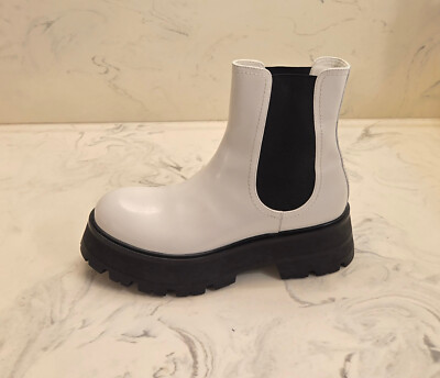 New! Alexander McQueen 'Rave' Chelsea Boots White Womens 11 US 41 Eur. MSRP $990