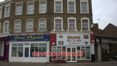 FOTO CAFÉS AN DER GRANGE ROAD VALE ROAD JUNCTION 2019