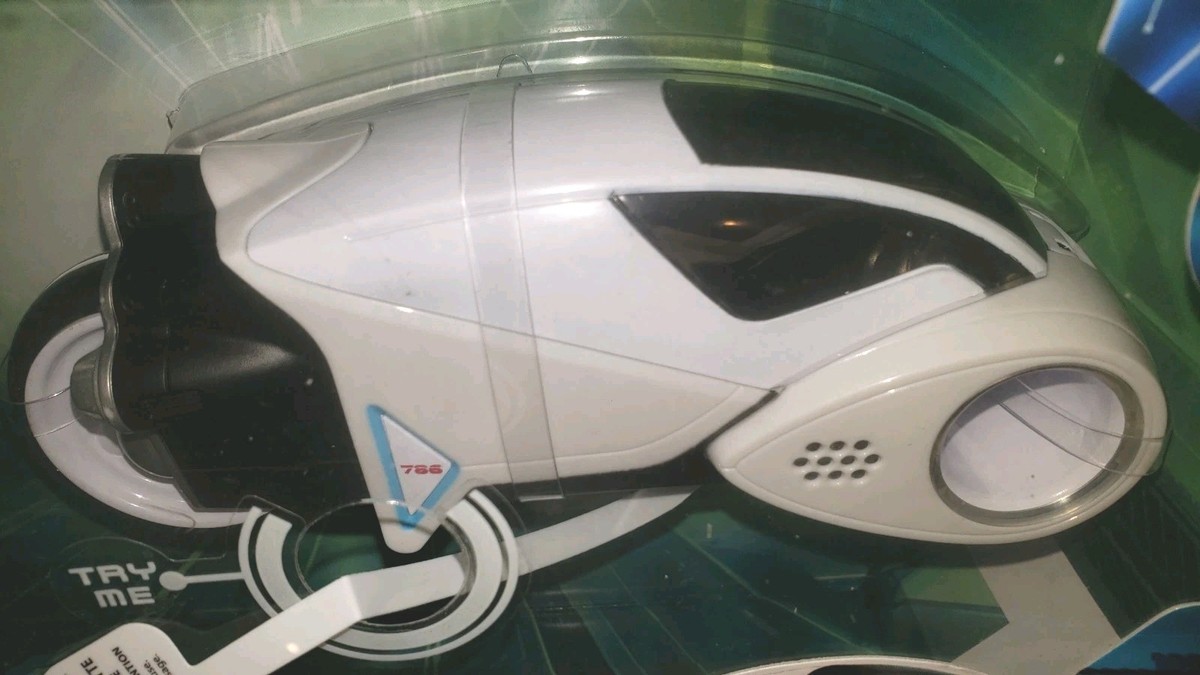 Topps Disney TRON Kevin Flynn カード Topps Disney TRON Kevin Flynn