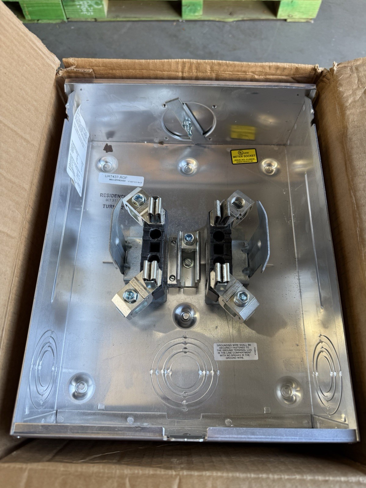 Siemens UAT417-XGF Ringless Type Meter Socket 200 Amp Continuous Duty