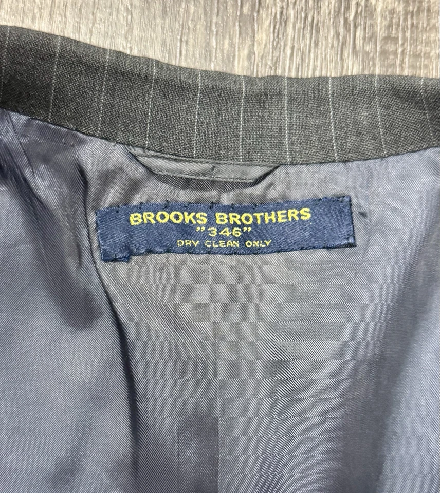 Traje estilo hiedra a rayas tiza 3/2 Brooks Brothers vintage talla 41/42 R Hecho en EE. UU. Foto 2 de 4