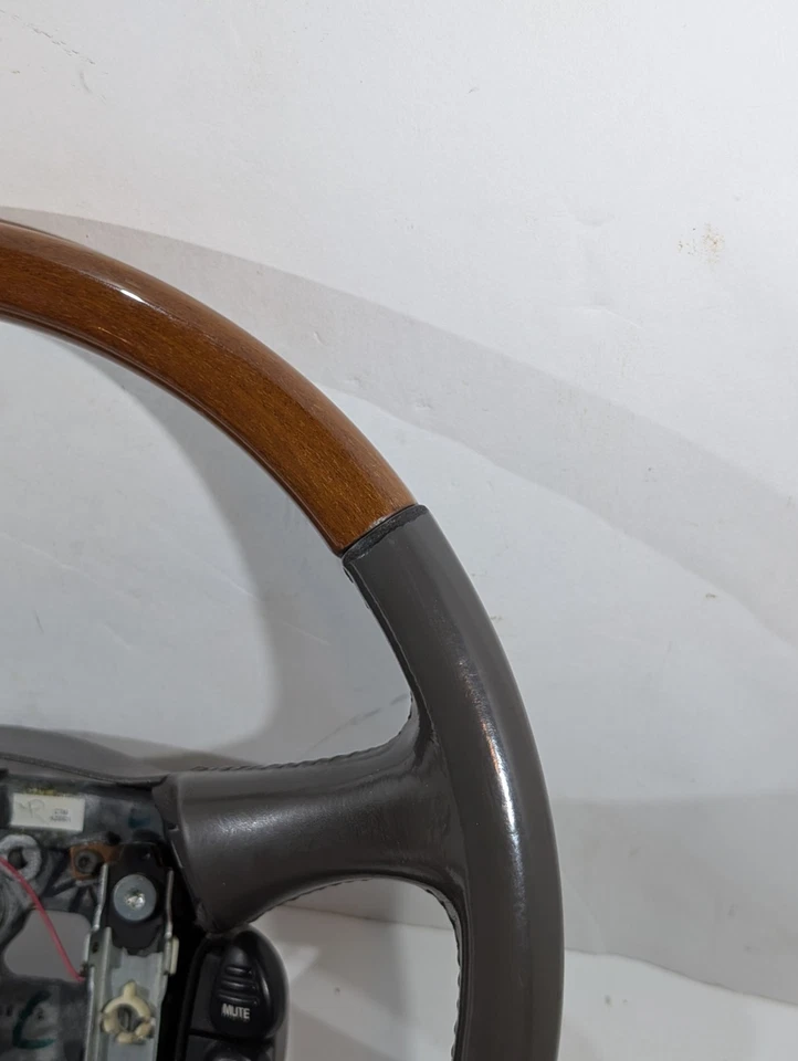 Steering Wheel 1998-2002 Chevy Astro Silverado S10 Tahoe GMC Yukon Genuine OEM - Image 3 of 4