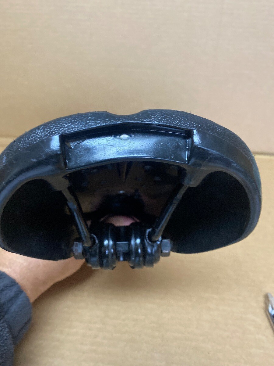 Powerlite 1992 Viscount 2166 vintage bmx seat GT04152