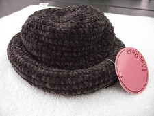 BNWT Girls Cute Choclate Lisa Rose Acrylic Knit Bucket Style Fashionable Hat