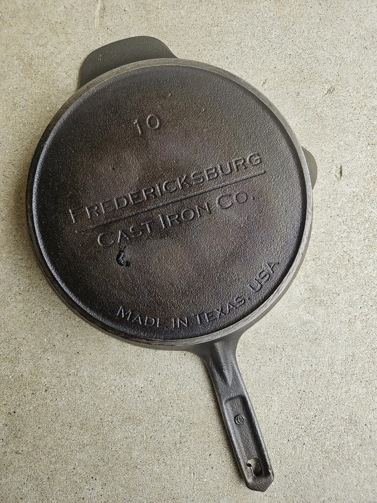 Fredericksburg Cast Iron Co #10 Skillet Made In Texas