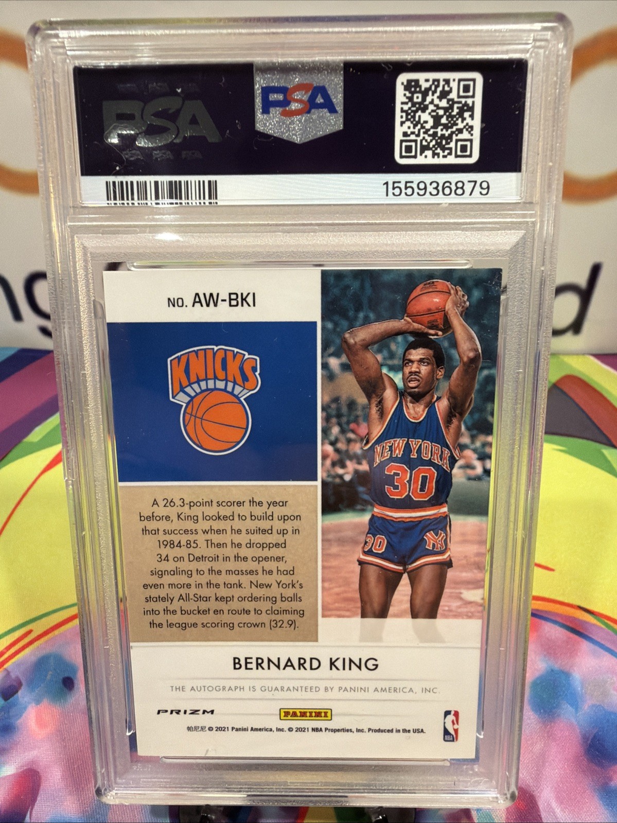 2020 Panini Noir Award Winning Autographs Bernard King PSA 8 DNA Auto 8 view 5