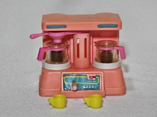 Mattel Barbie Pink Vintage Wind Up Coffee Pot With 2 Carafes & 2 Cups - Works!