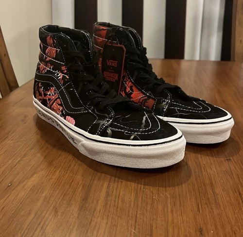 Vans Stranger Things X Sk8 Hi Reissue Upside Down VN0A2XSBY09