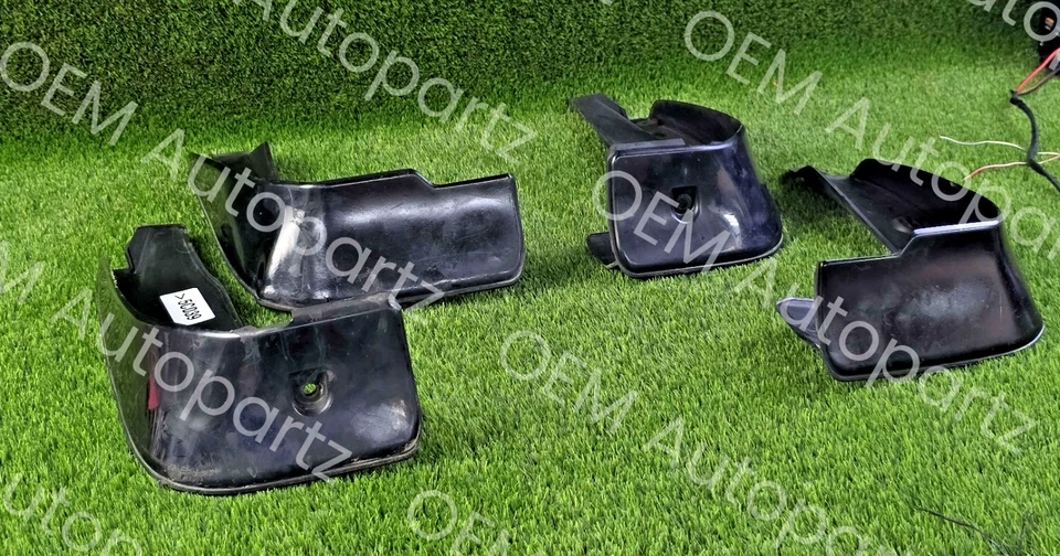 Lexus LS460 LS600H 2007-2012 Splash guards Front and Rear Mud guards Oem used - Image 2 of 4