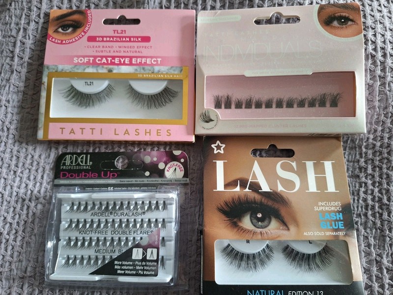 Lot of 4 tatti and uk Lashes Natural & Glam volume individual and strip Lash New
