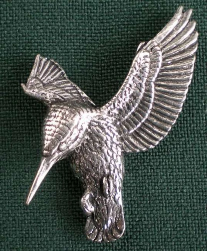 KINGFISHER PIN PIN B22 HOVERING KINGFISHER