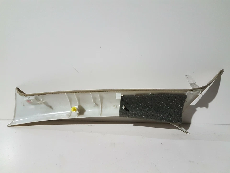 Volvo V70 XC70 S80 2015 pilar delantero derecho moldura 39858051 beige Y285 OEM Foto 4 de 4