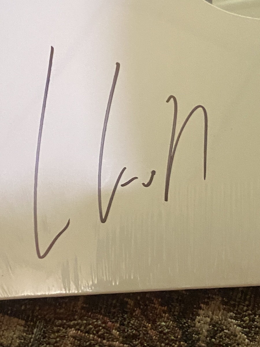 Luke Hemmings Signature I Saw Luke Hemmings Live Before He Went Bald