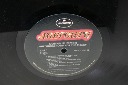 1983 Phonogram Donna Summers She Works Hard for the Money Vinyl Record - Picture 4 of 11
