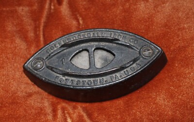 Vintage Colebrookdale Iron Co Pottstown PA USA Sad Iron # 1 Base