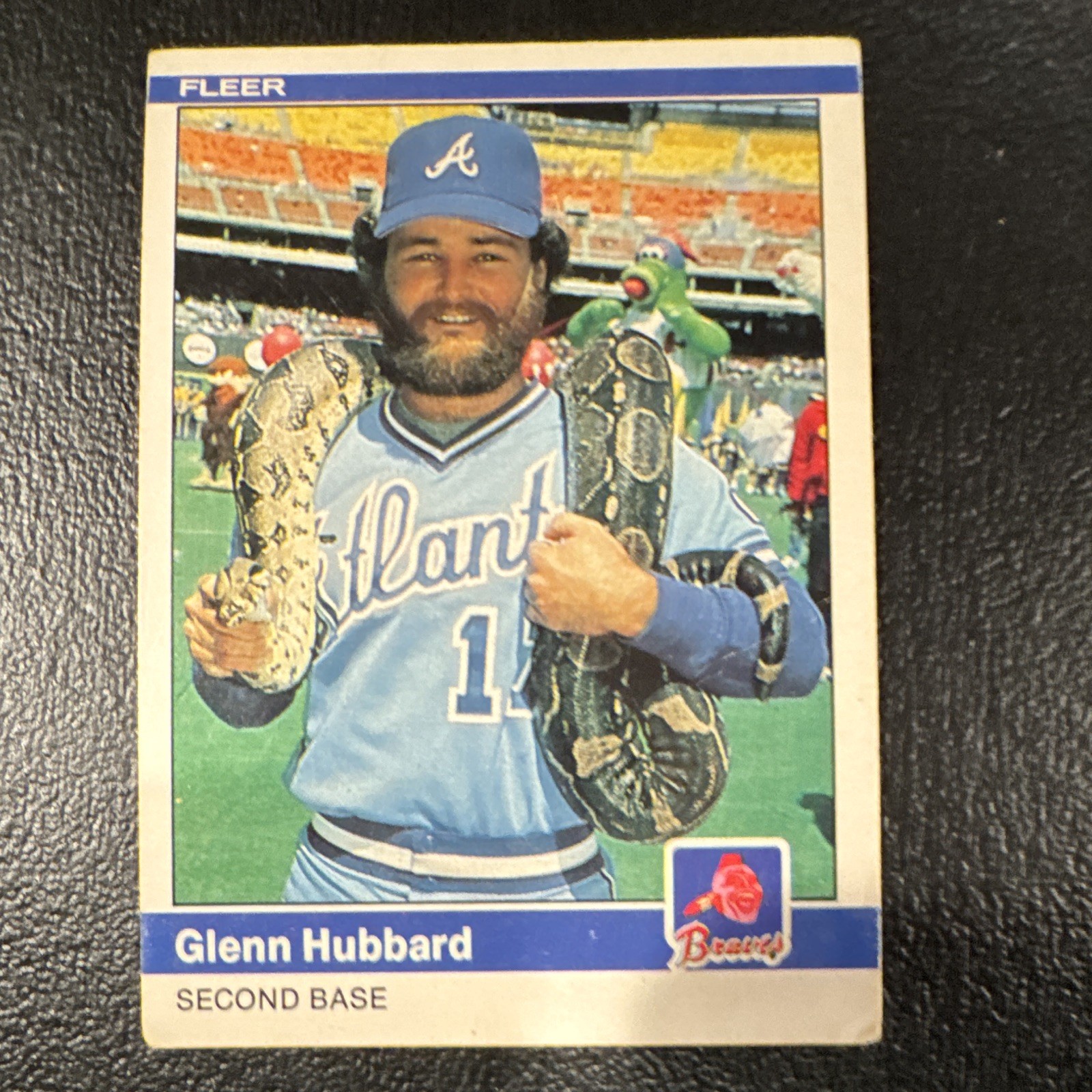 Fleer 1984 Base Set Glenn Hubbard #182 Atlanta Braves MLB Baseball Card