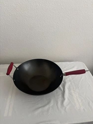 Best Carbon Steel Pan Deals: Skillets, Woks & Seasoning Guides