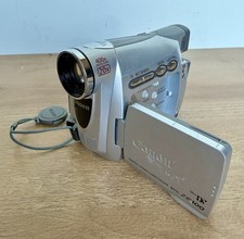 Canon ZR100 A MiniDV Tape Digital Video Camcorder
