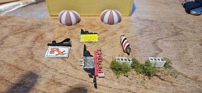 1:48 scale Dollhouse2 x Awnings Misc Signs,2 x balcony w/ greenery