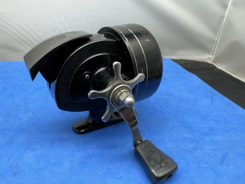 Mulinello da Pesca Daiwa 2100 Vintage Nero Funzionante Ottime Condizioni - Foto 4 di 16