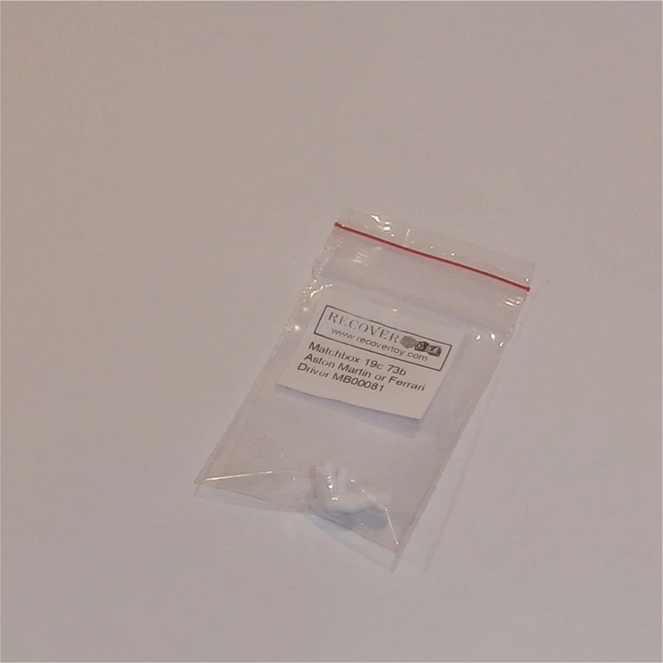 Matchbox Lesney 19 c Aston Martin or 73 b Ferrari Racing Car Driver - Image 4 of 4