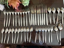 Oneida TEMPO Stainless 40 Pc Set Oneidacraft Deluxe Satin Flatware A62WU
