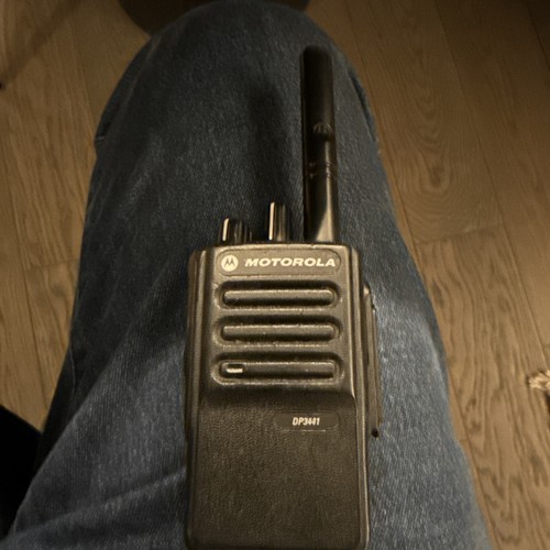 Motorola DP3441e UHF Cyfrowe radio dwukierunkowe Walkie Talkie Ręczne - Zdjęcie 1 z 4