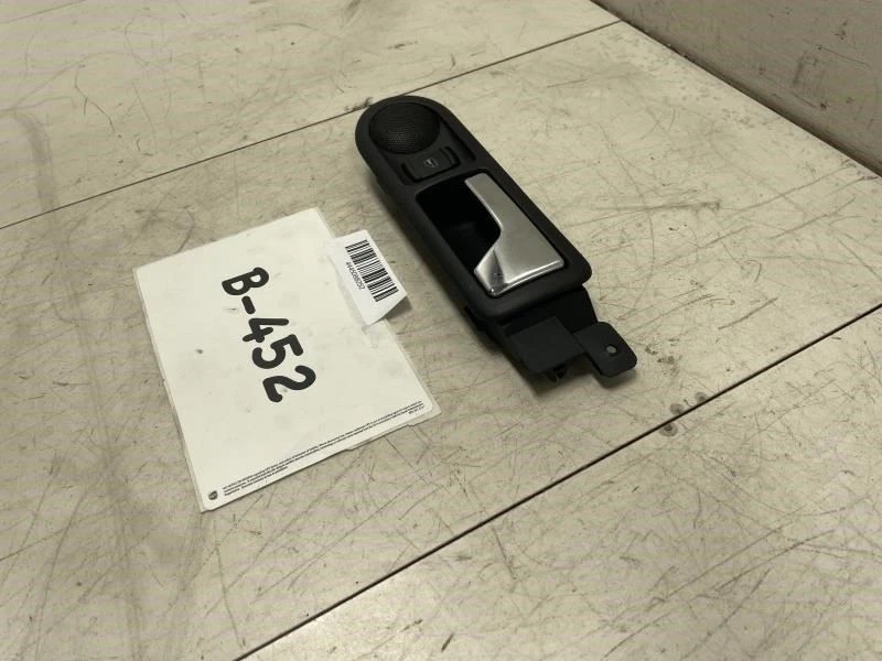 Volkswagen Passat V6 GLX 2004 manija interior trasera izquierda lado del conductor OEM+ Foto 2 de 4