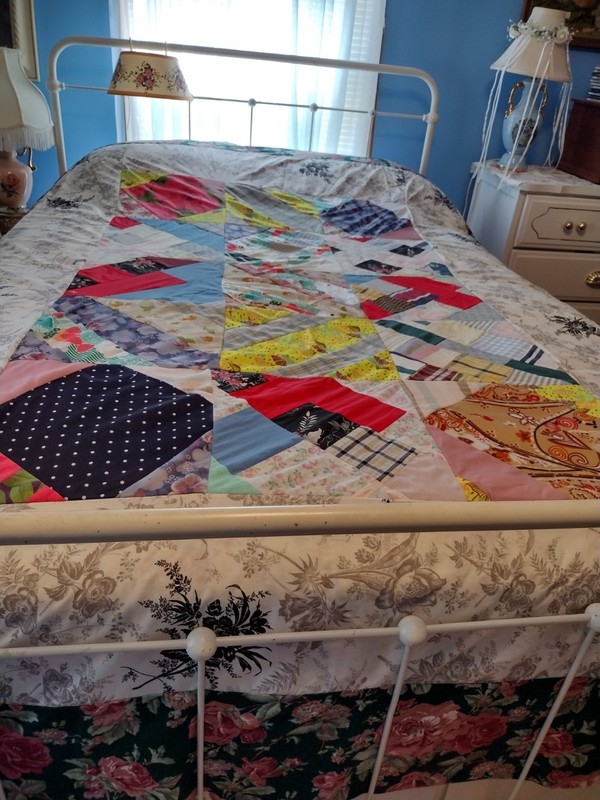 Unfinished Vintage Patchwork Quilt Top Triangle Fabric Blocks New LG.90"-70"