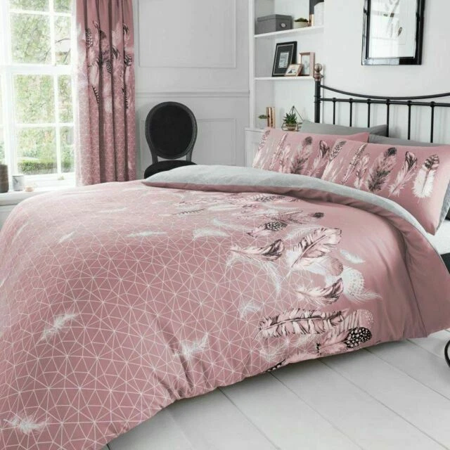 Pink Geometric Bedding Sets & Duvet Covers