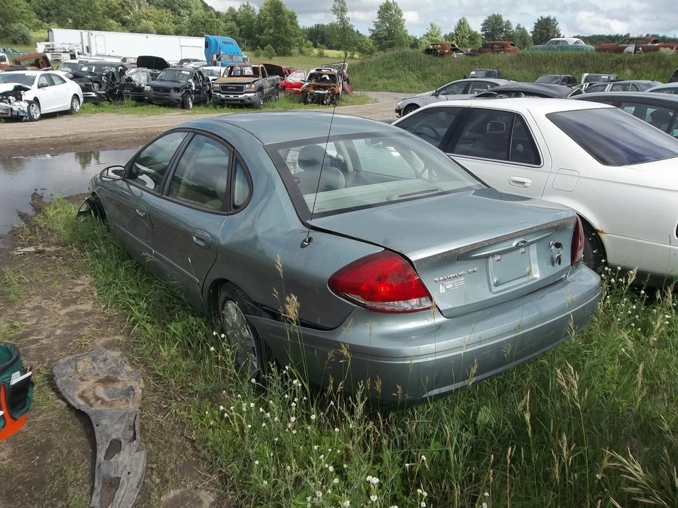 Medidor de flujo de aire de inyección de combustible usado se adapta a: Ford Taurus 2005 grado A Foto 4 de 4