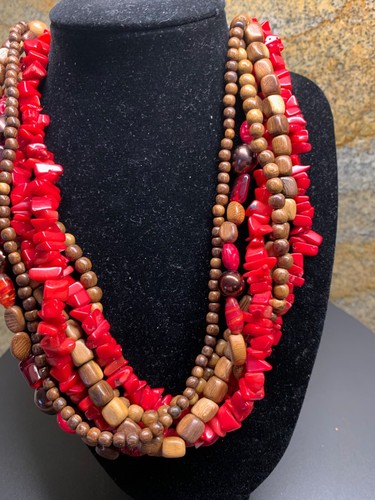 Vinage Six Strnd Necklace of Coral beads & ?Koa Wood and One strand multi beads - Picture 4 of 5