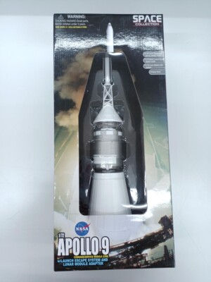 1/72 Dragon Wings Apollo 9 Launch Escape System & Lunar Module Adapter open box