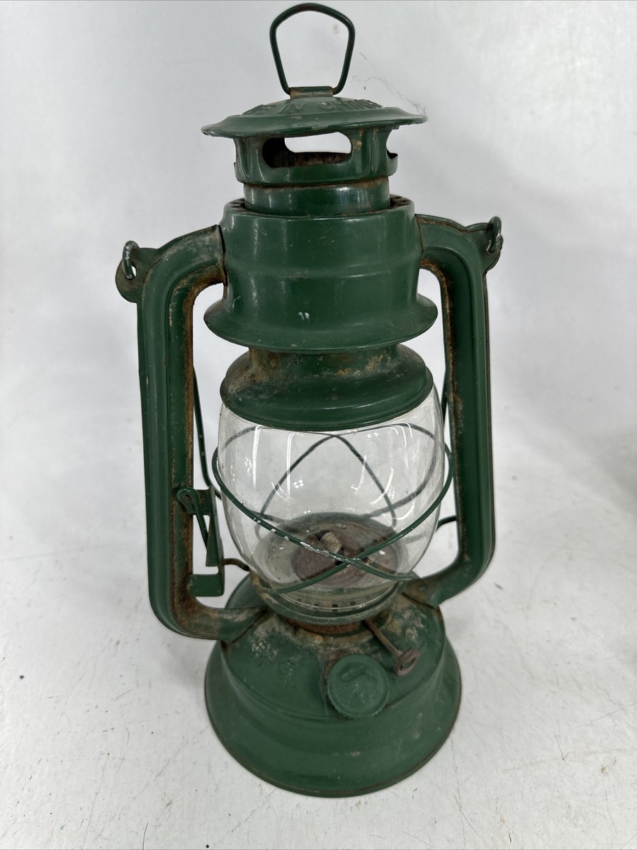 Elephant, Green￼225 MEDIUM Old Kerosene Lantern | eBay